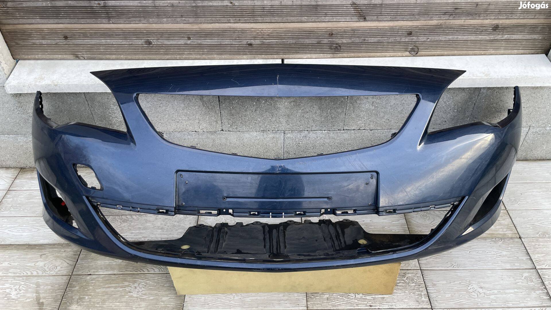 Opel GM Astra J első lökhárító 13264403