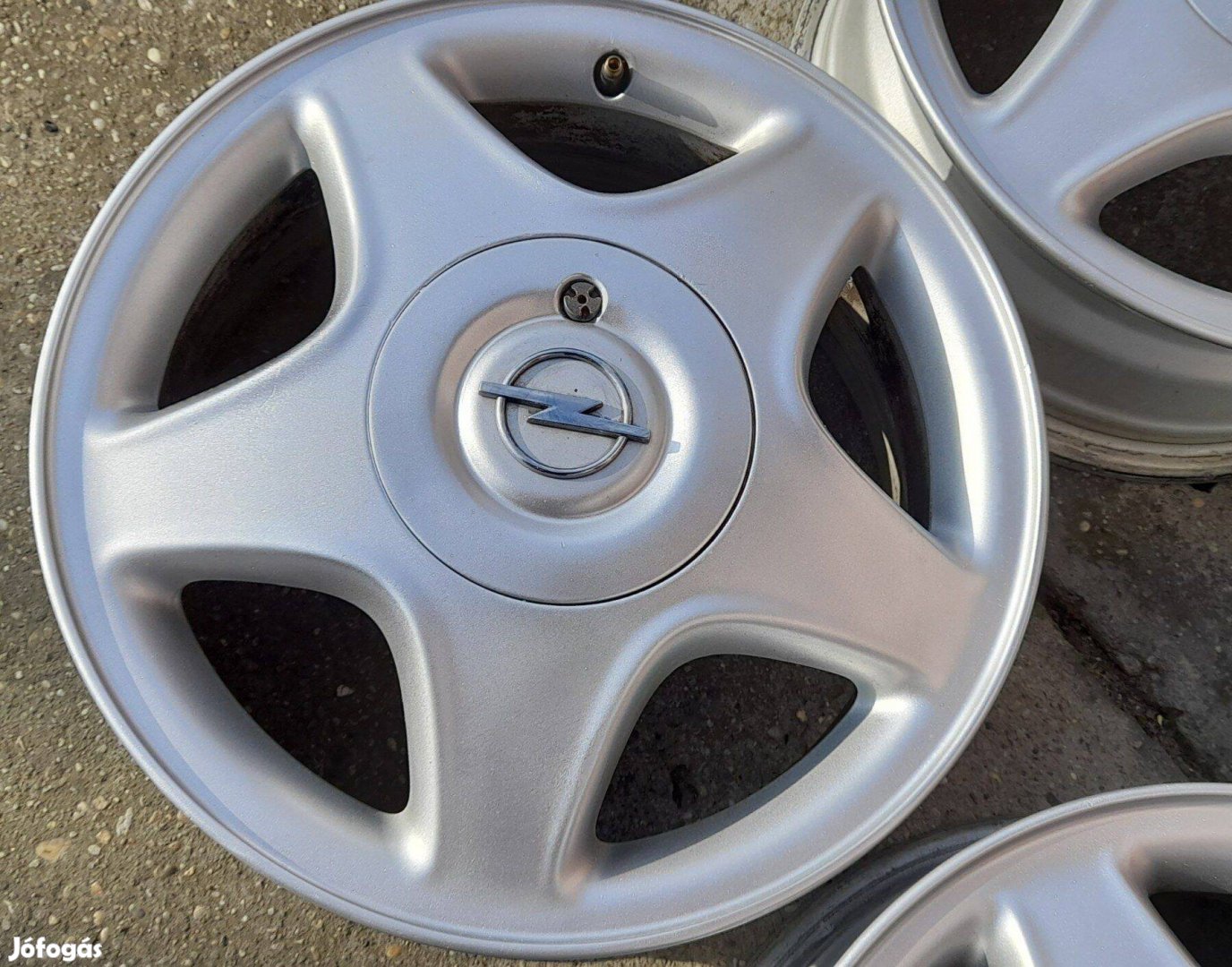 Opel GM (Intra) gyári alufelni, 6x15, 5x110, 65.1, et49