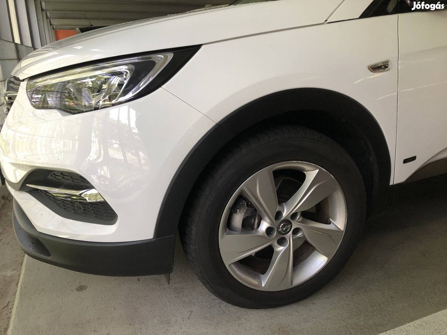 Opel Grandland alufelni 5x108 nyári gumi 18 colos