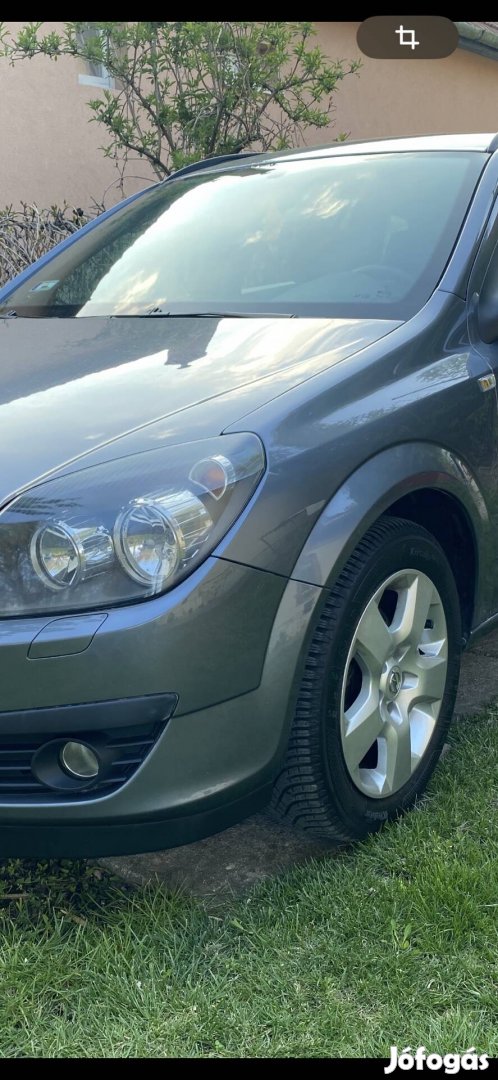 Opel H Astra gyári felnire szerelt téli gumigarnitúra eladó