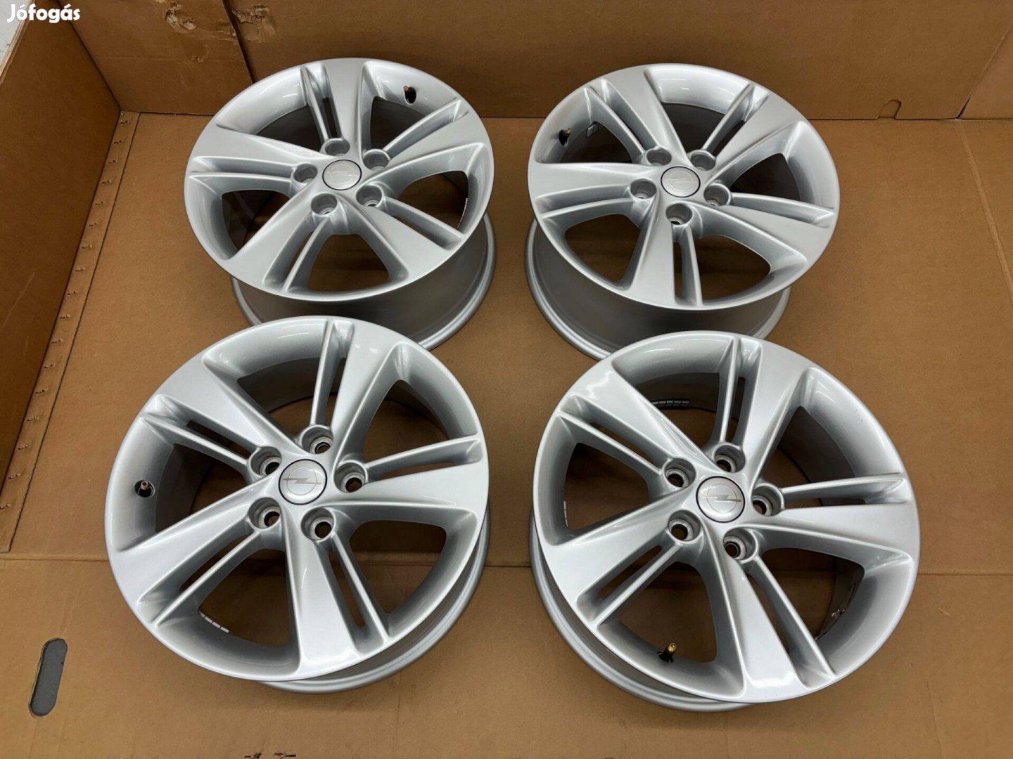 Opel Insignia 17" 5x115 gyári alufelni eladó 17 coll Astra J