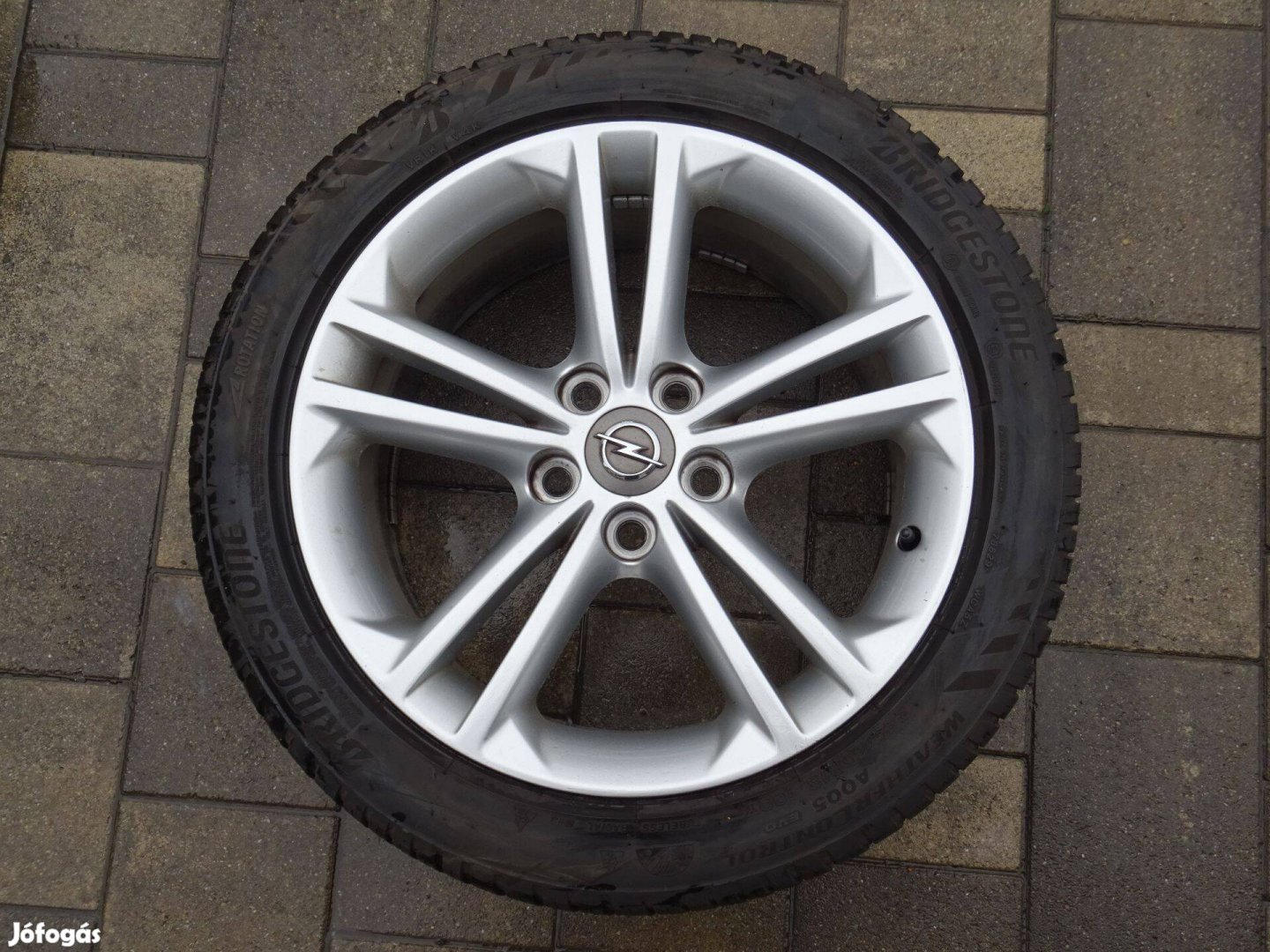 Opel Insignia 18" 5x120 ET42 gyári javításmentes alufelni 245/45R18