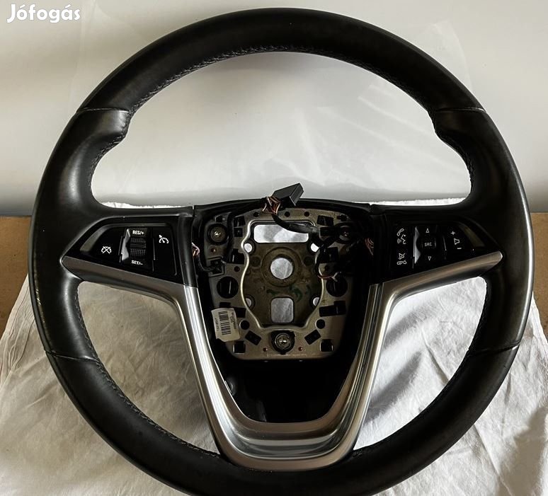 Opel Insignia A kormány