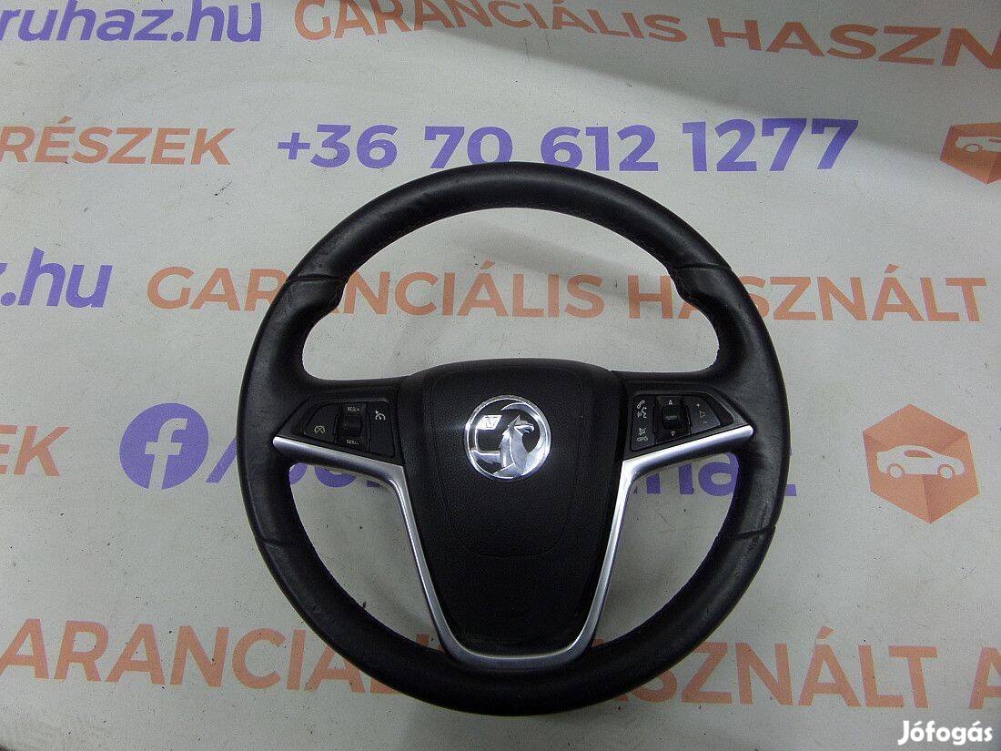 Opel Insignia Eladó gyári, multikormány , bőrkormány légzsákkal