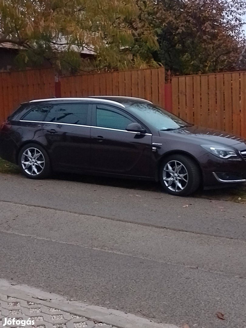 Opel Insignia Sport Tuareg 2,0 TDI Diesel