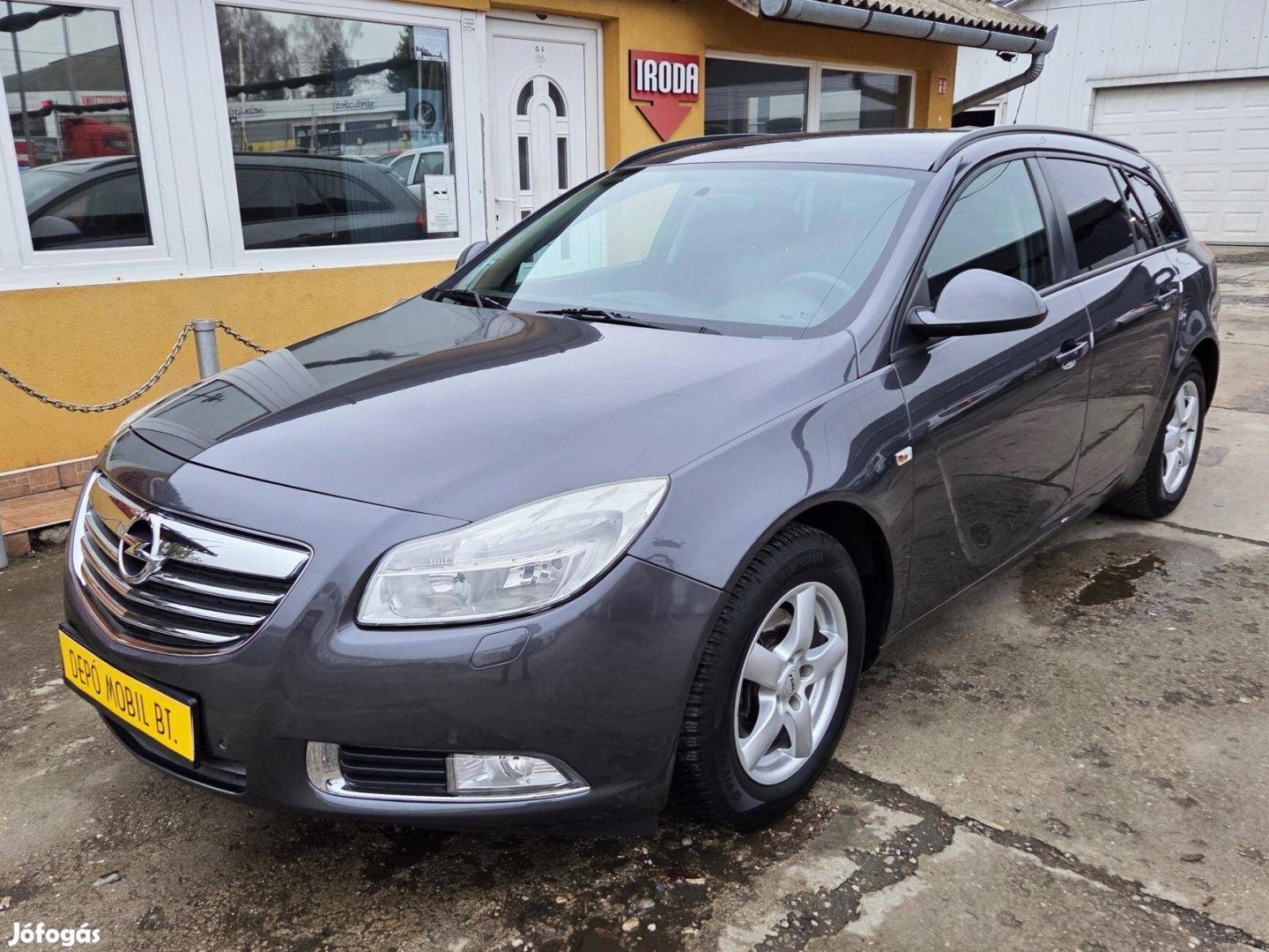 Opel Insignia Sports Tourer 1.6 Vezetett szervi...