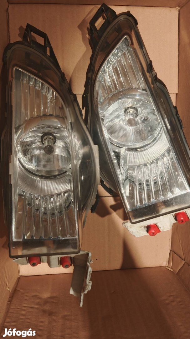 Opel Insignia ködlámpa+ jobb ködlámpa rács 