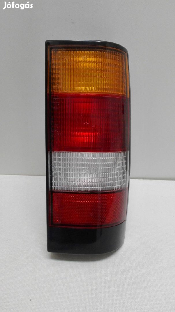 Opel Kadett D hátsólámpa jobb kombi 1979 -> 1984 üres, gyári új