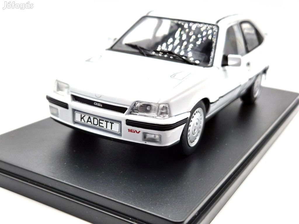 Opel Kadett E GSI -  Whitebox - 1:24