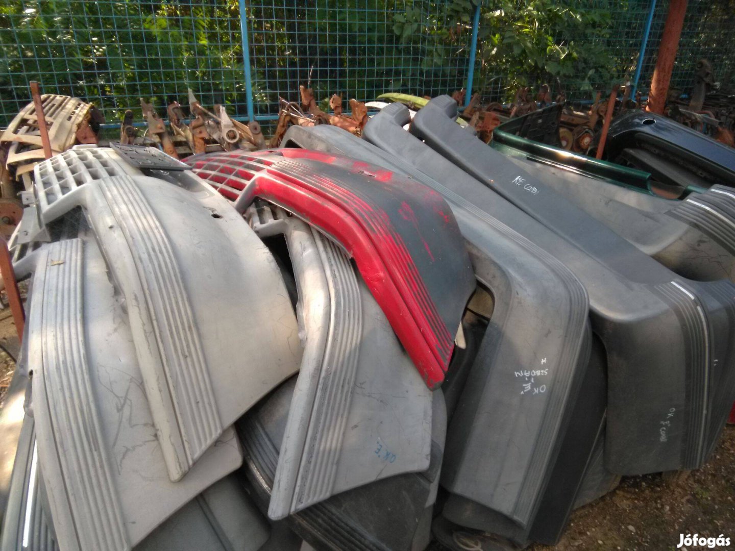 Opel Kadett Lökhárító első