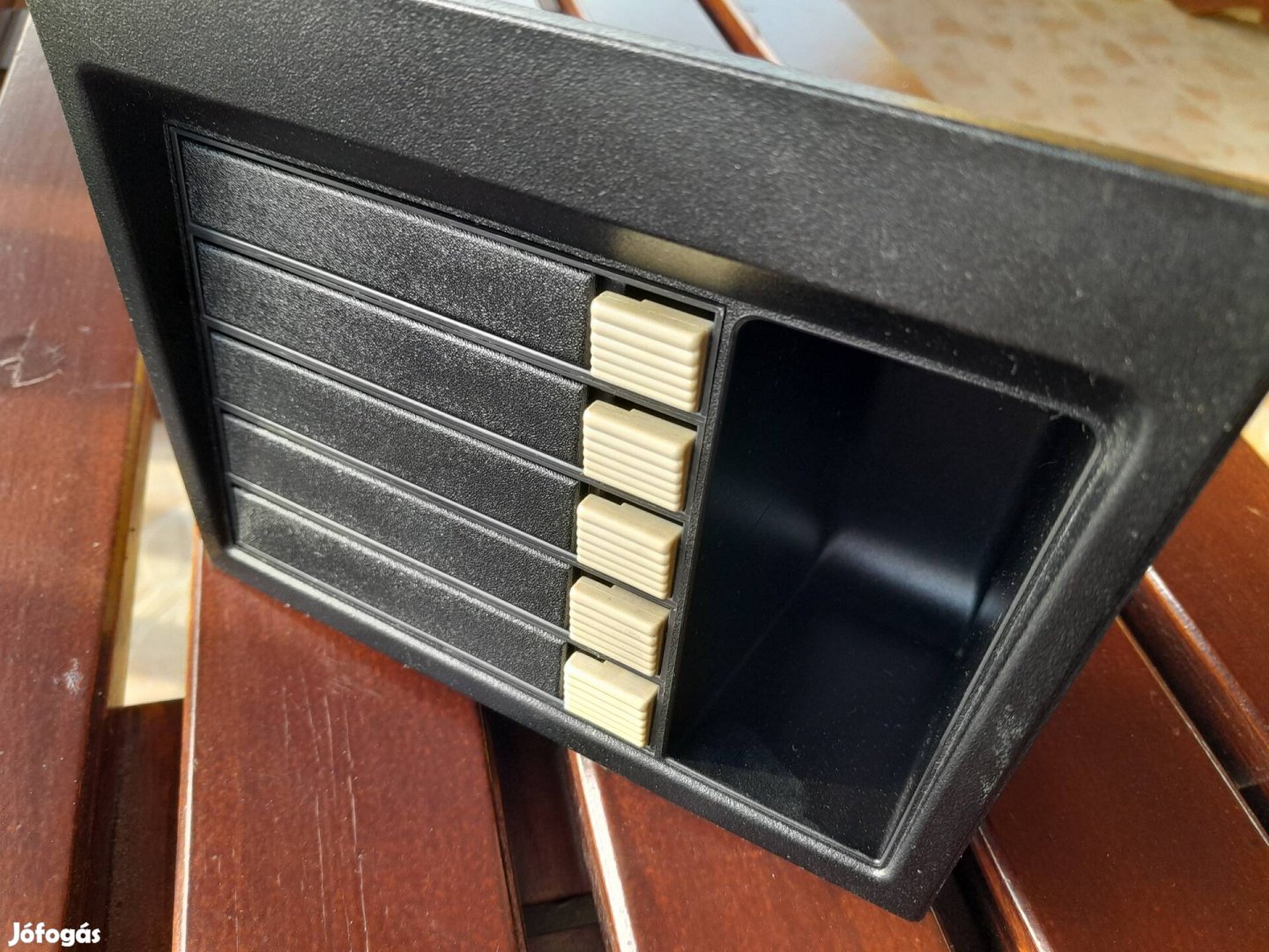 Opel Kadett kazettatartó