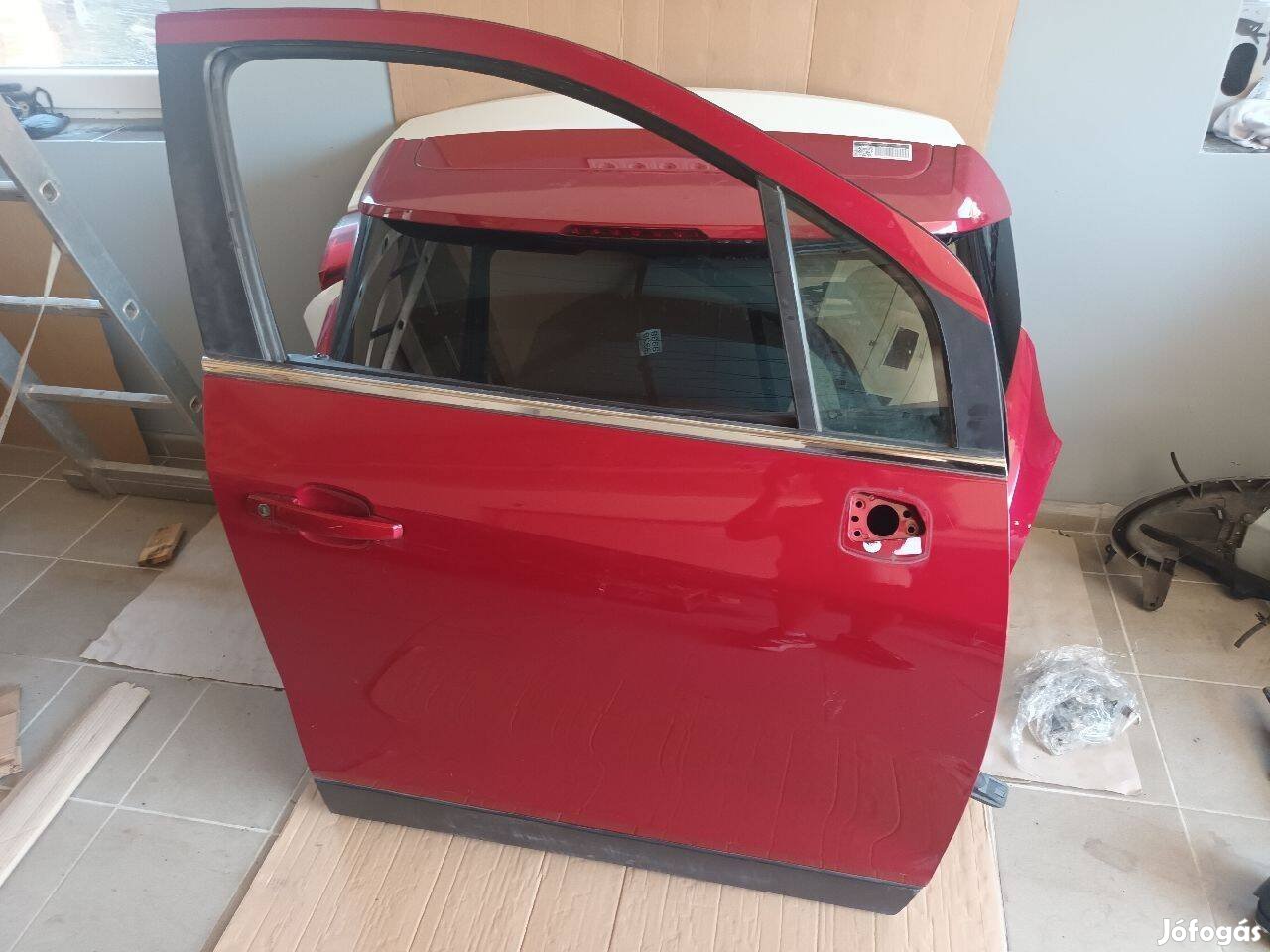 Opel MOKKA Jobb első Ajtó Bordó 10357