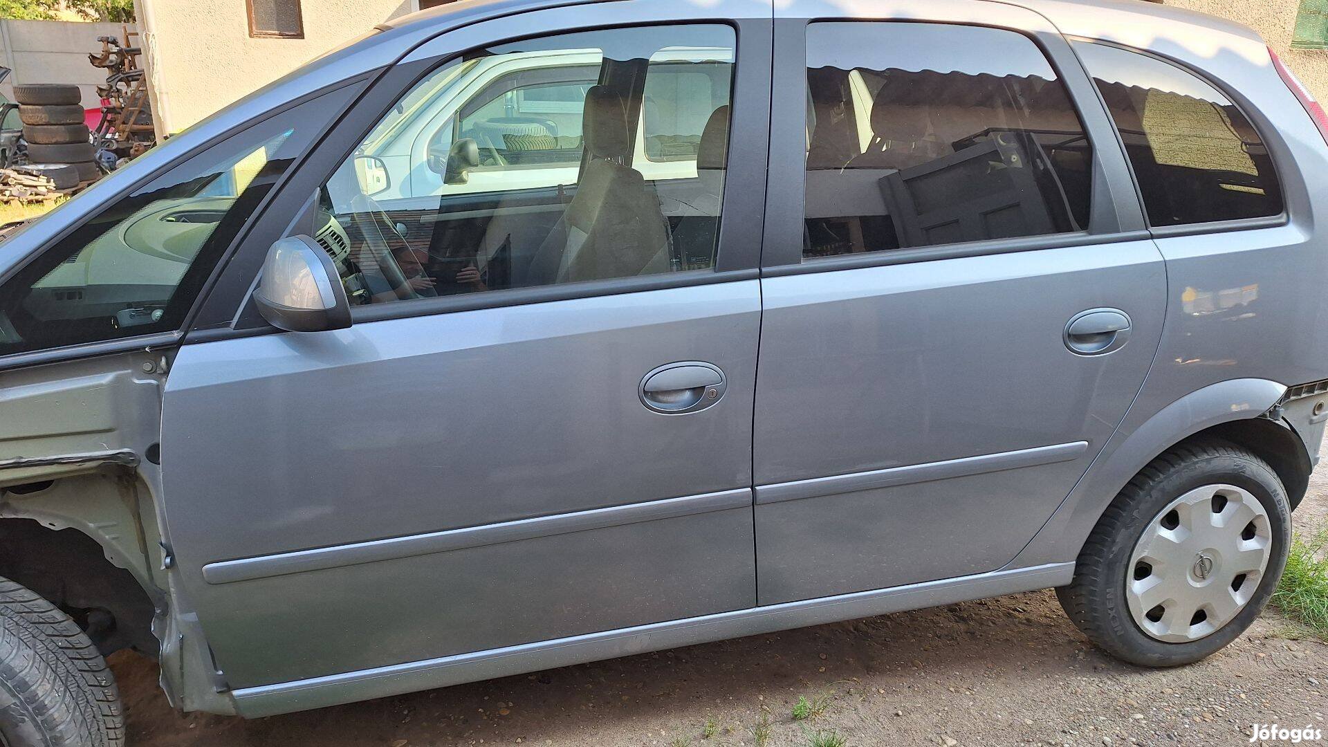 Opel Meriva A ajtó Z163