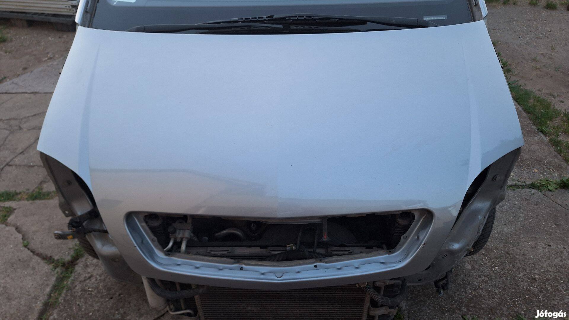 Opel Meriva A motorháztető Z163