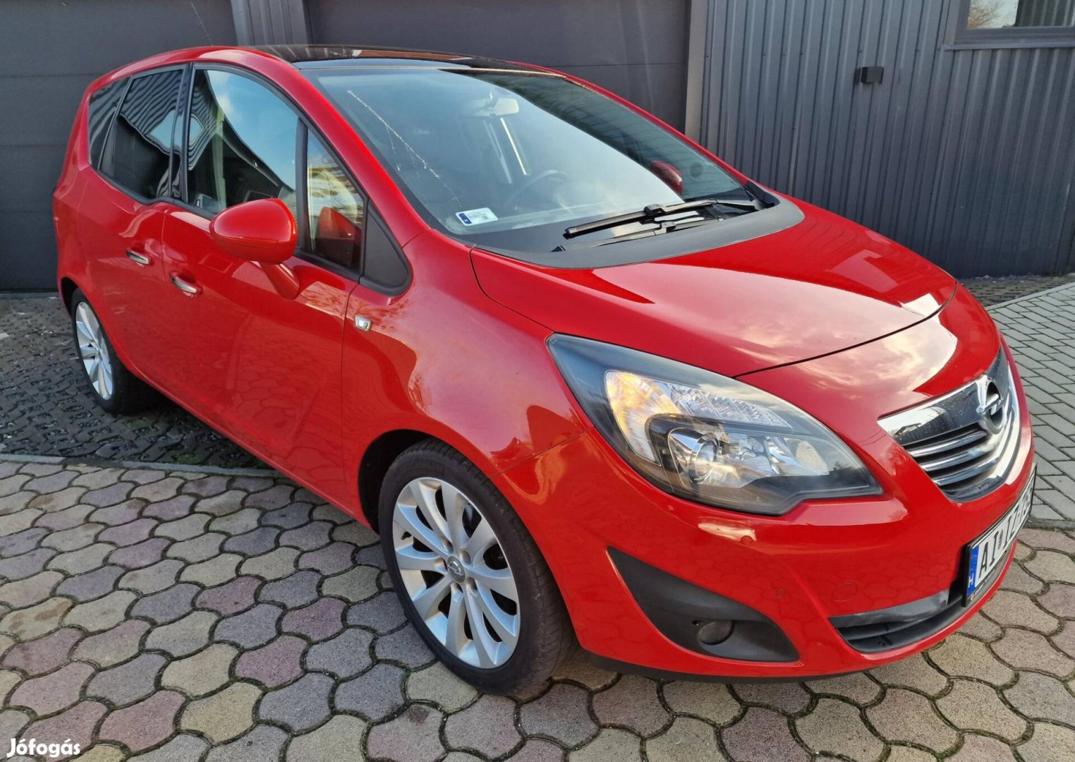 Opel Meriva B 1.4 T Cosmo Gyönyörű Tűzpiros.Fél...