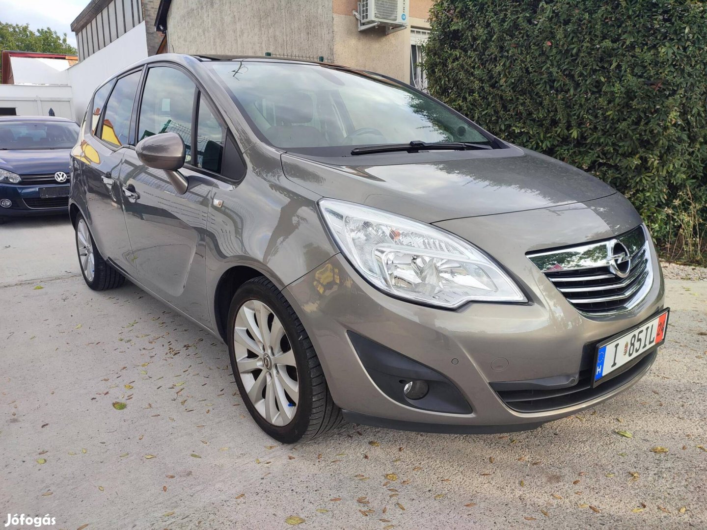 Opel Meriva B 1.4 T Cosmo Vezetett szervizfüzet...