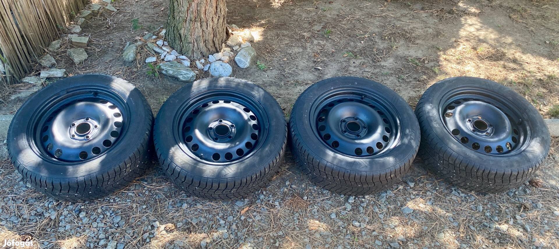 Opel Meriva B lemezfelni garnitúra téli gumikkal eladó!