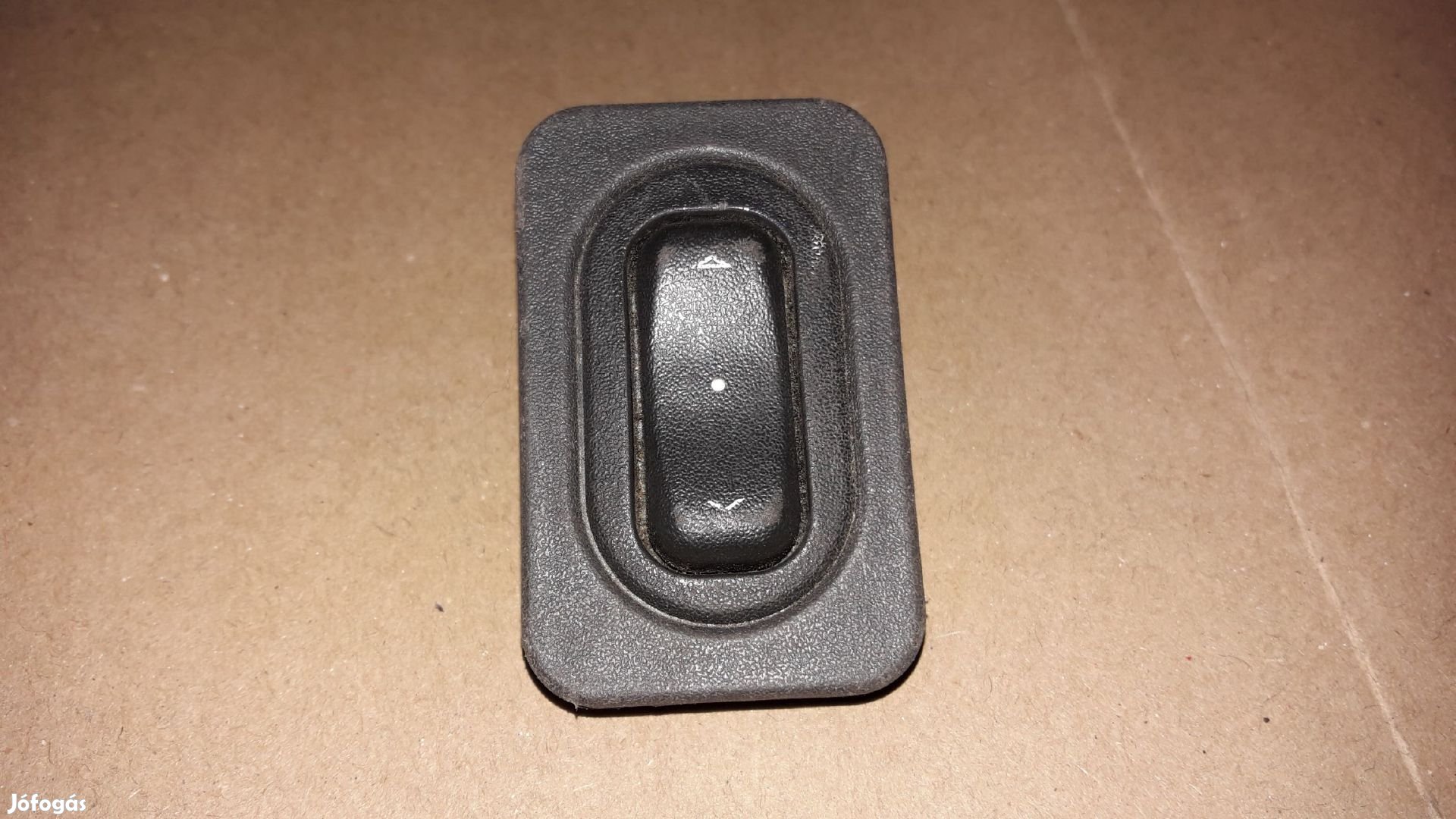 Opel Meriva Jobb Első Ablakemelő Kapcsoló