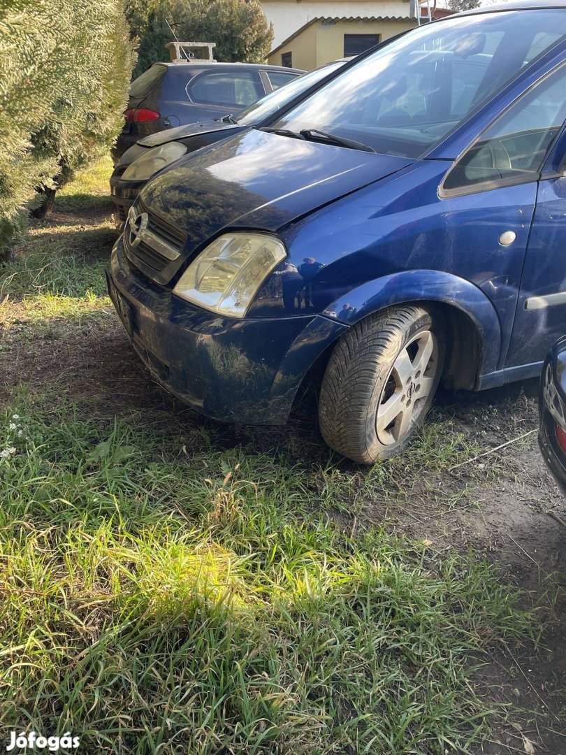 Opel Meriva bontás