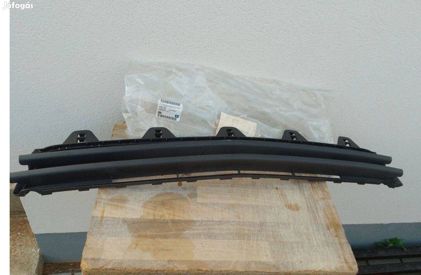Opel Meriva lökhárító rács gyári