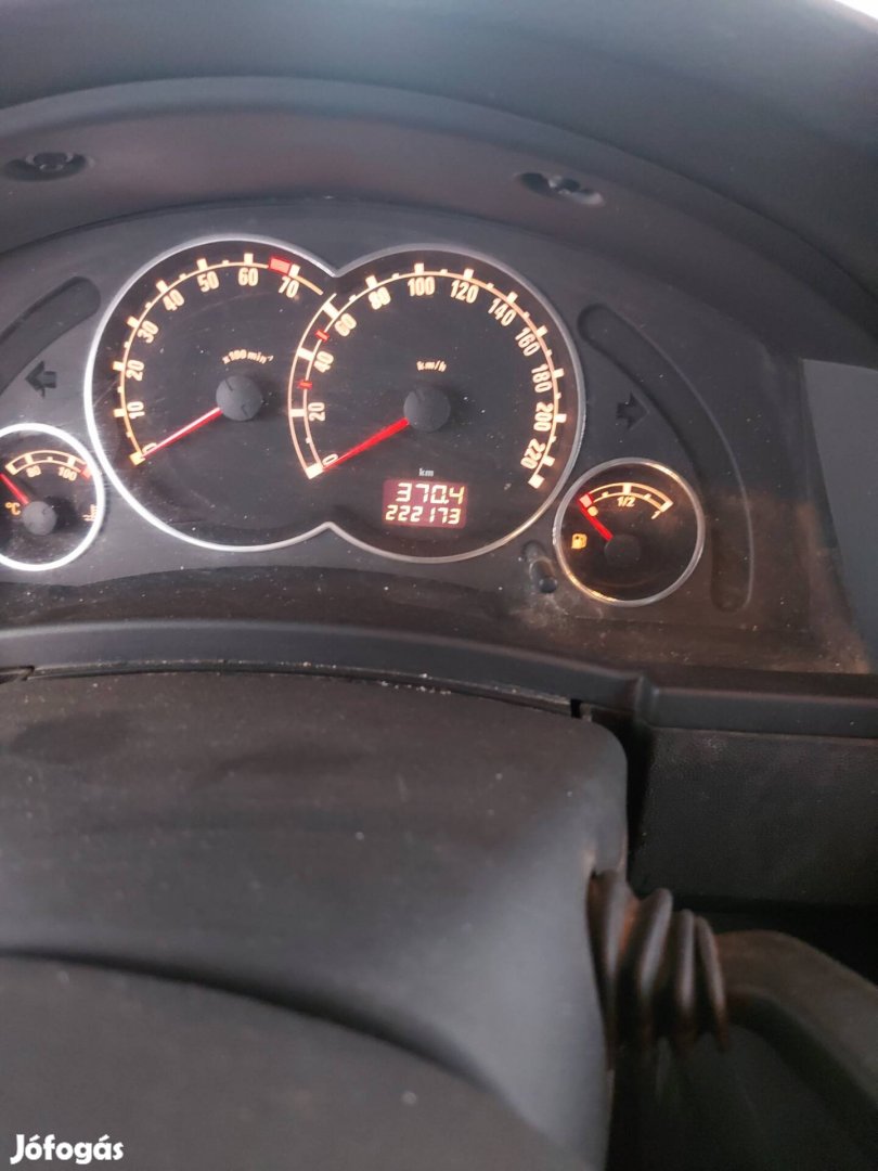 Opel Meriva normal allapotban eladó