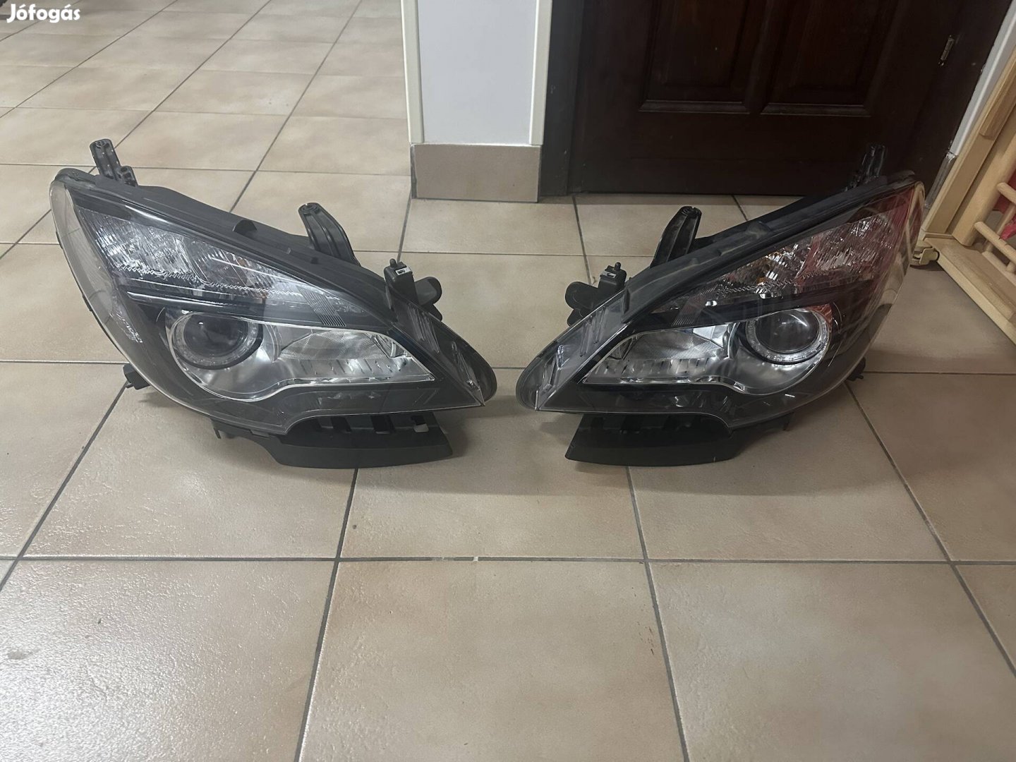 Opel Mokka  xenon fényszóró kanyarkövetős