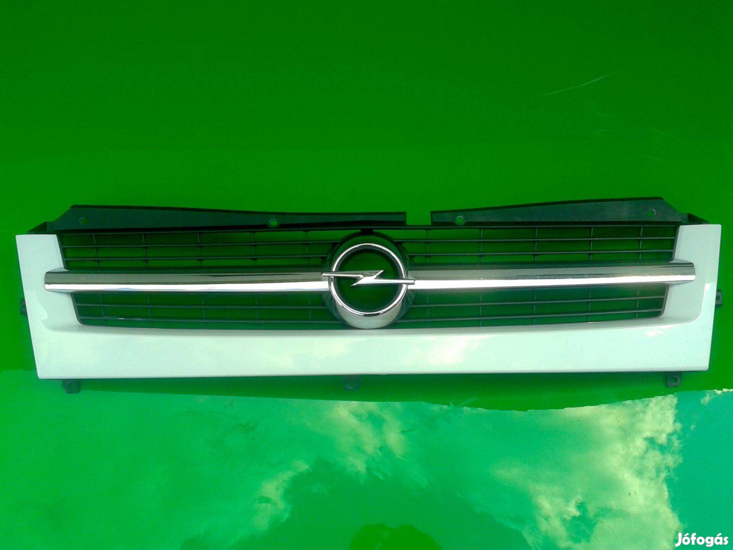 Opel Movano első embléma Hűtő hütő Díszrács diszrács MASZK keret Olcsó