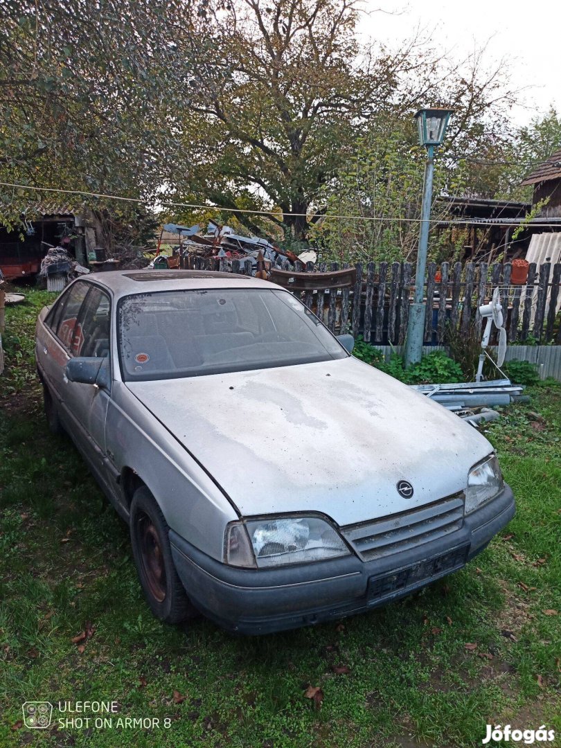 Opel Omega 2.0i alkatrész