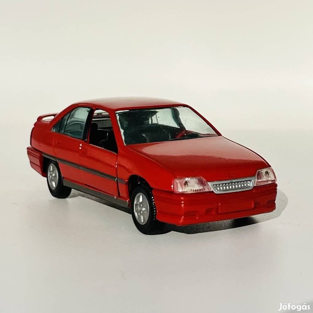 Opel Omega A 1/43 modell Nyitható autómodell 1:43 Ritka modellautó