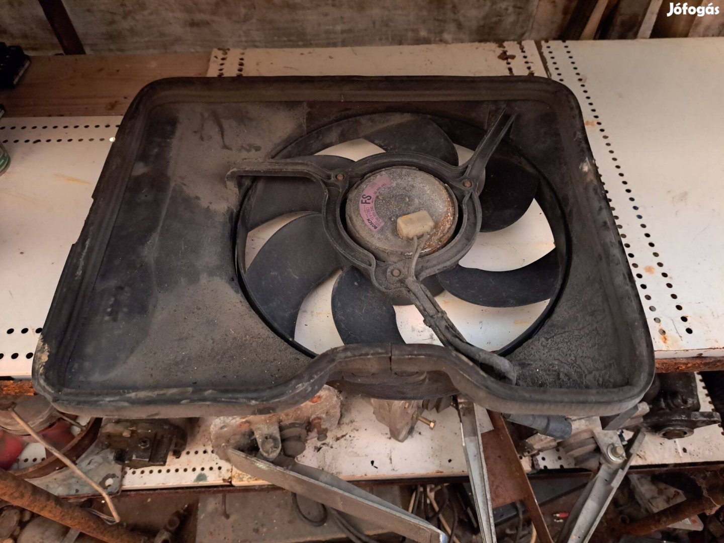 Opel Omega B klímahűtő hűtőventilátor 90466493 0130304240