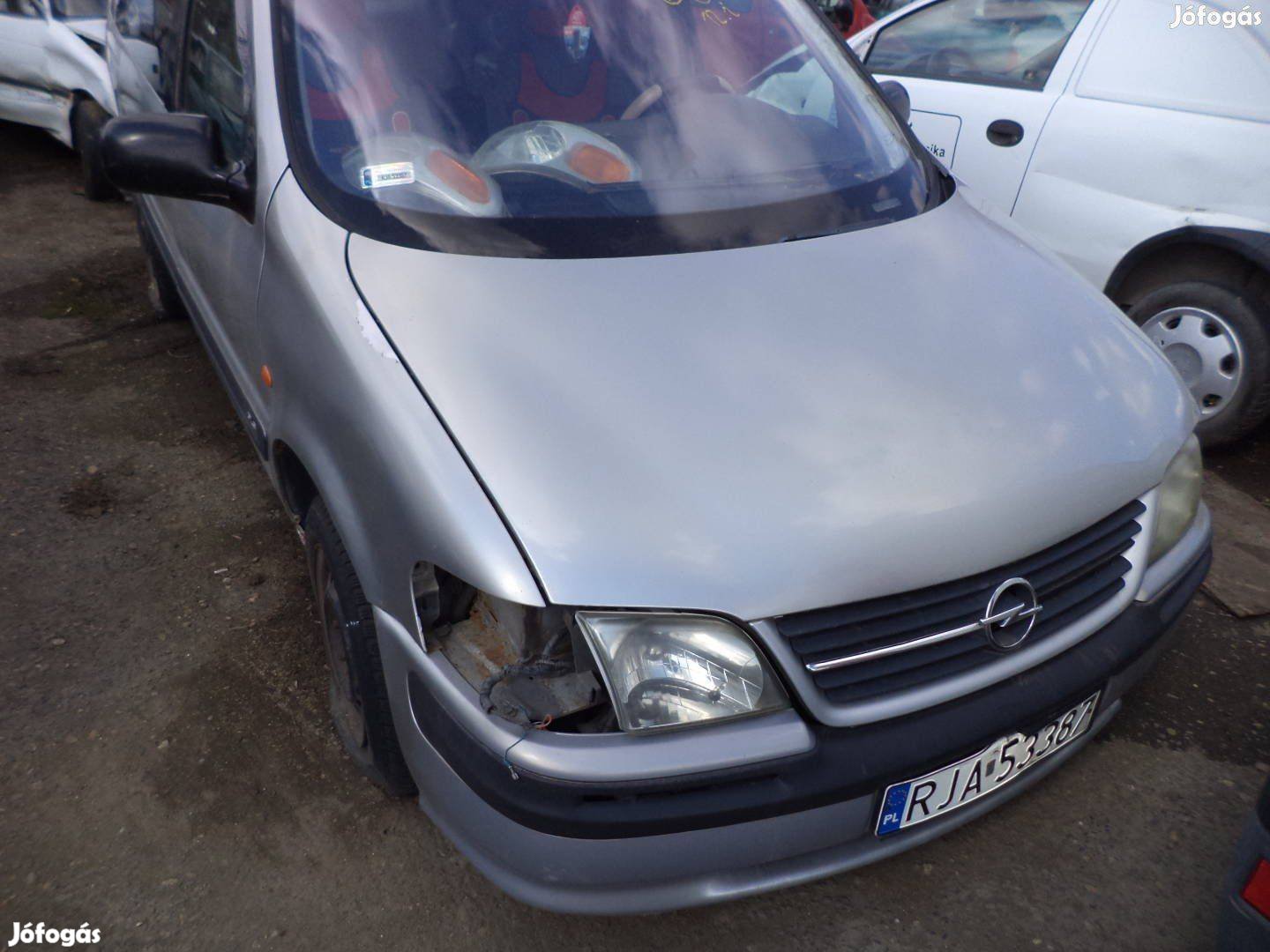 Opel Sintra típushoz bontott alkatrészek