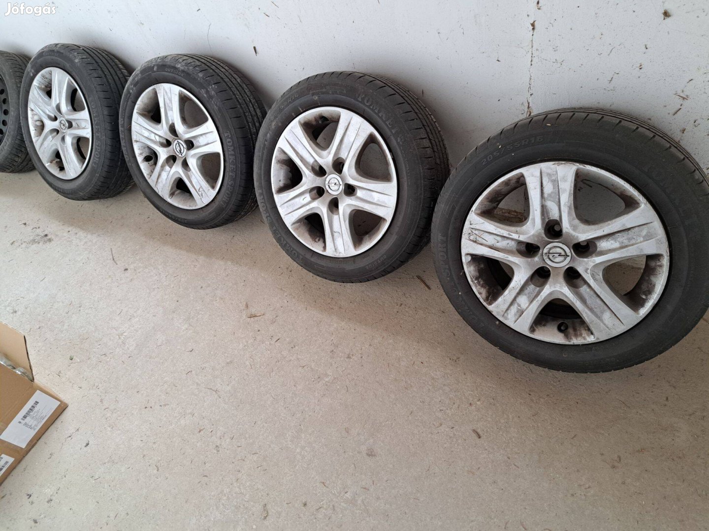Opel Struktur felni 5x110 16 nyári gumival 20555 R16