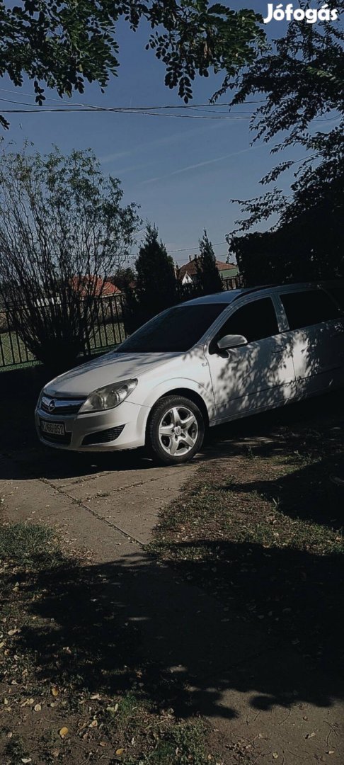 Opel Struktur felnik gumikkal