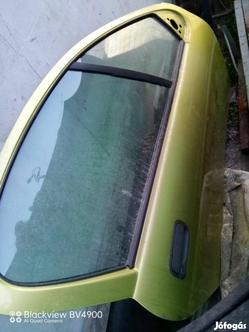 Opel Tigra ajtó jobb oldali