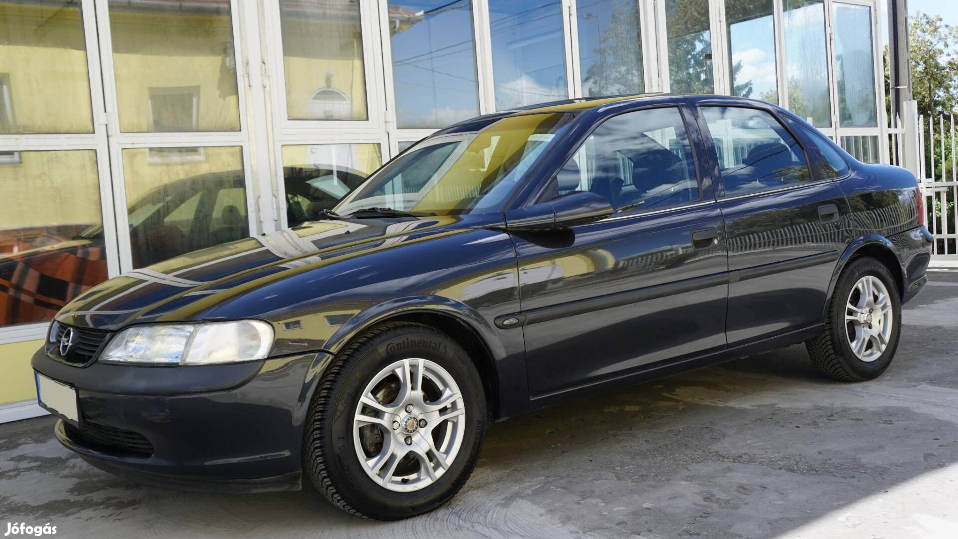 Opel Vectra B 1.6 16V Komfort (Automata) Klíma!...