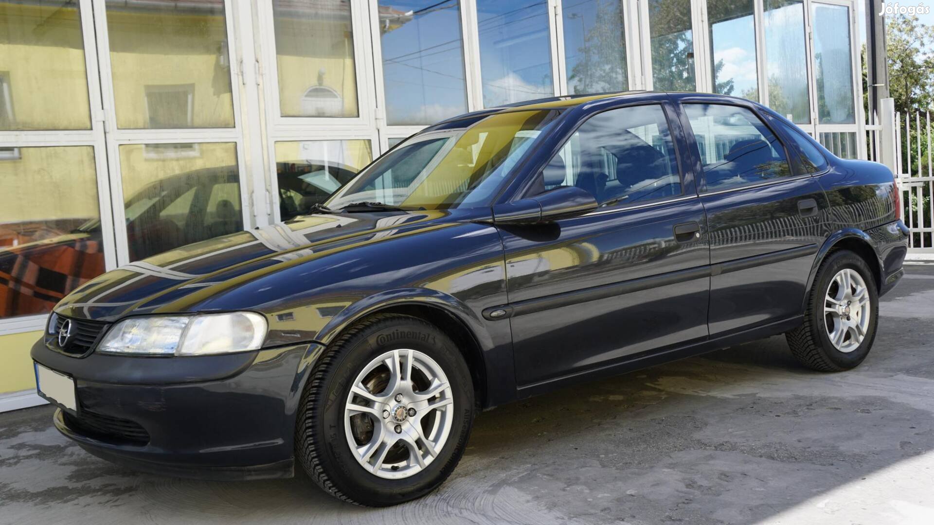 Opel Vectra B 1.6 16V Komfort (Automata) Klíma!...