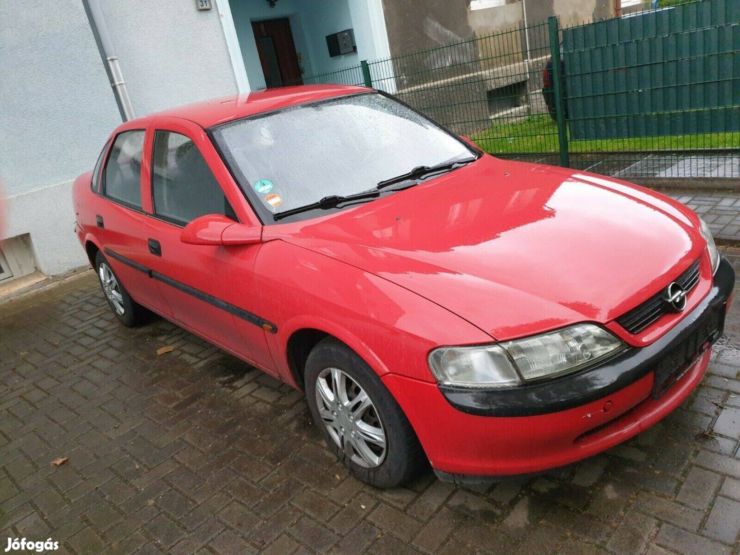 Opel Vectra B bontott karosszéria elemek olcsón