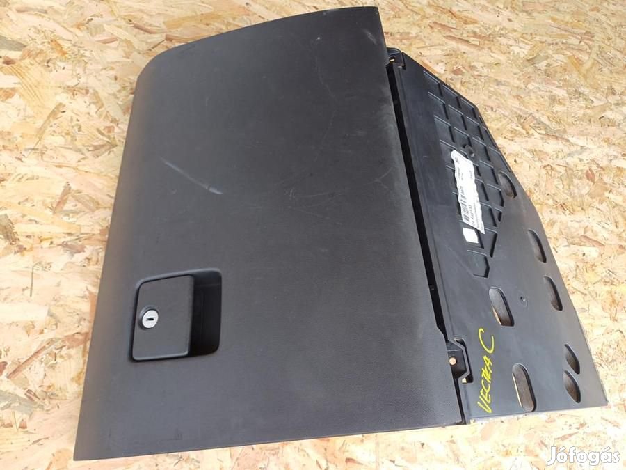 Opel Vectra C (2002-2009)   Kesztyűtartó