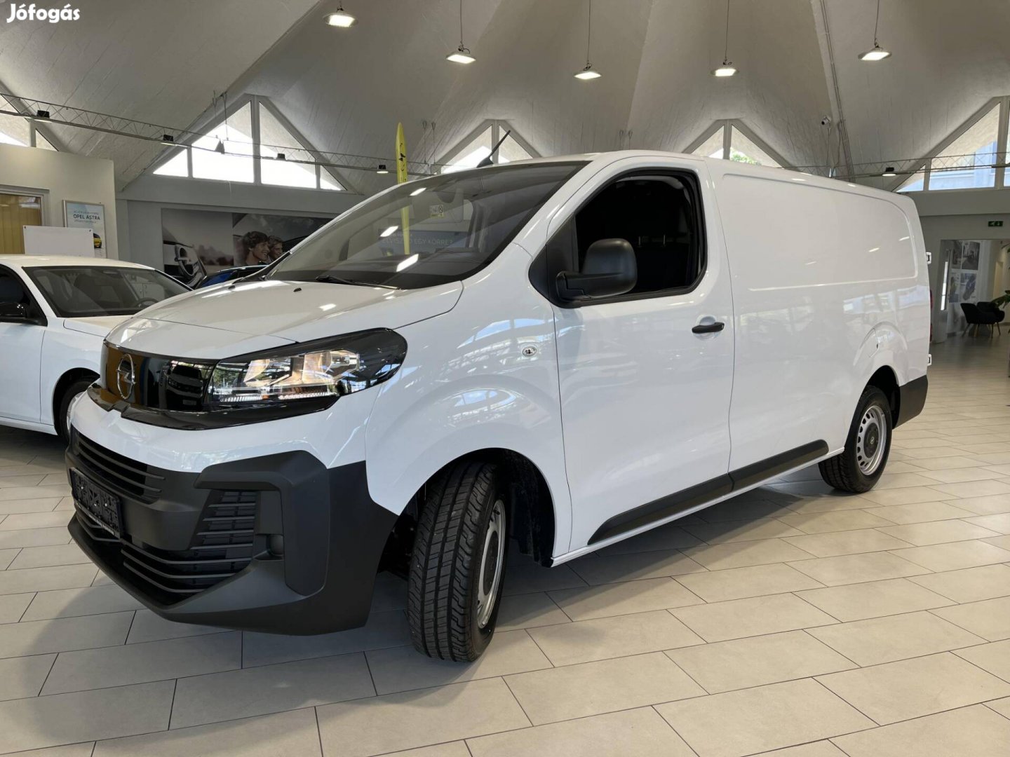Opel Vivaro 1.5 D Cargo M 3%-os fix kamatú lízi...