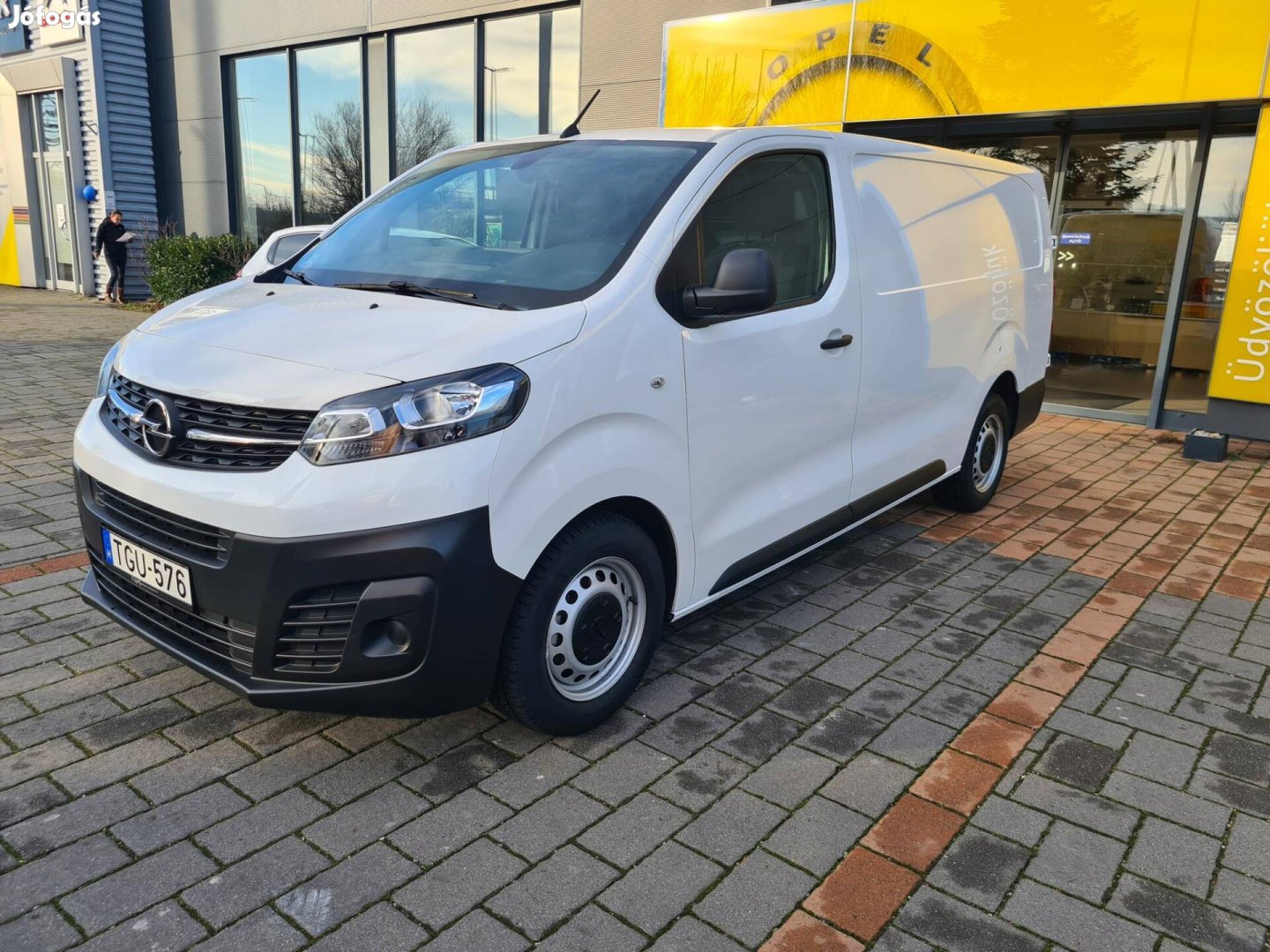 Opel Vivaro 1.5 D Cargo M hamarosan megérkezik...