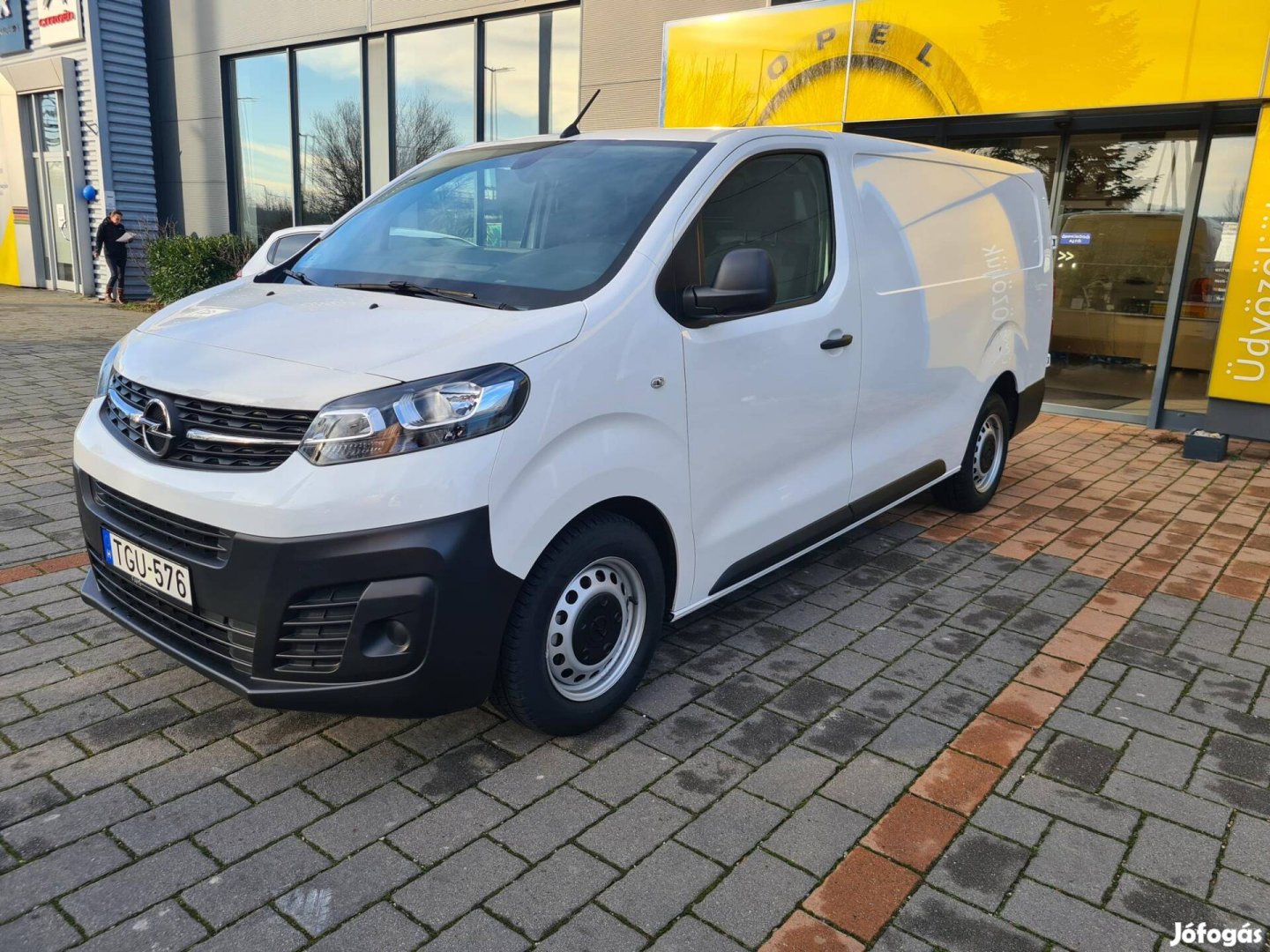 Opel Vivaro 1.5 D Cargo M hamarosan megérkezik...