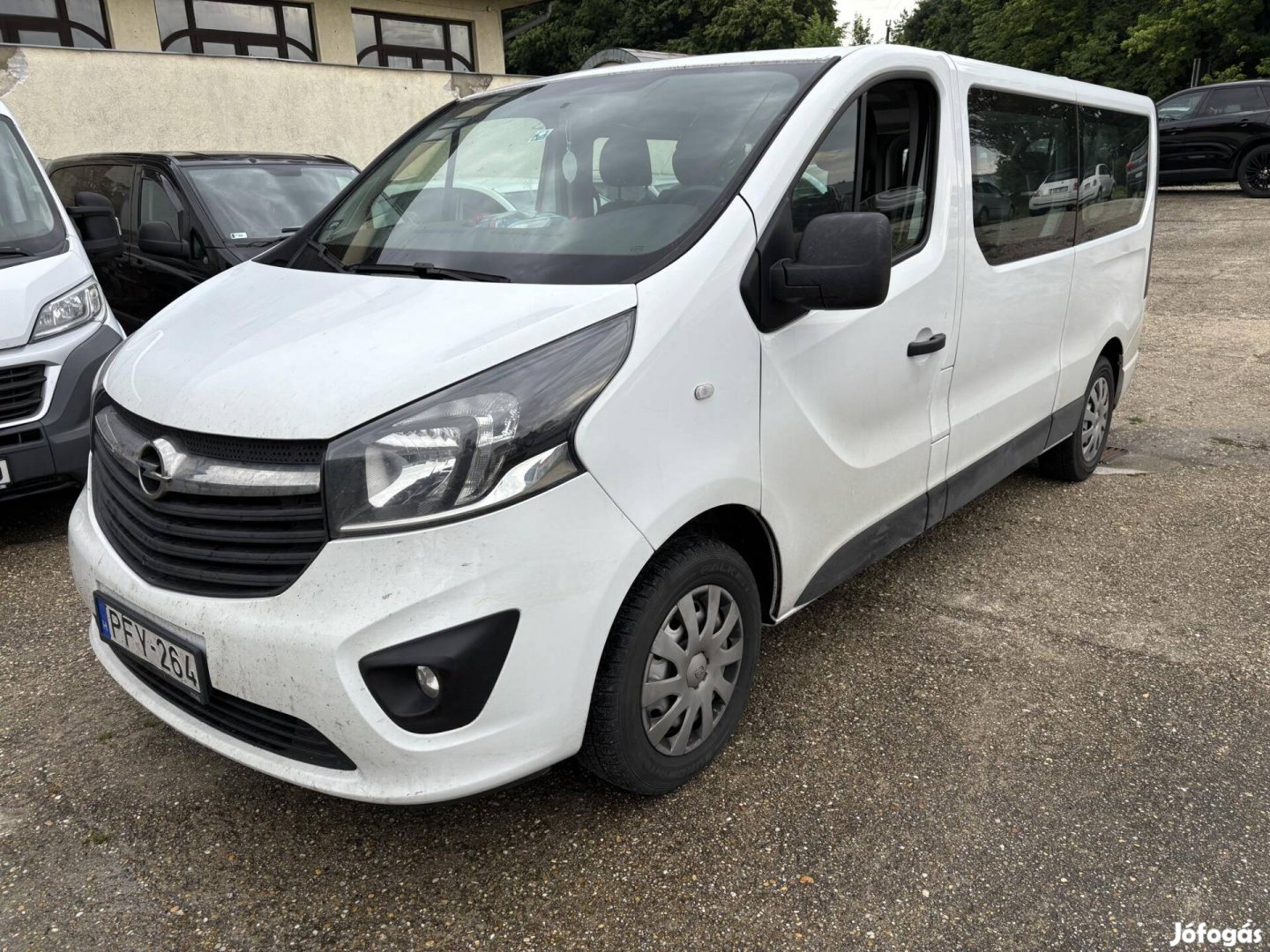 Opel Vivaro 1.6 CDTI L1H1 2.7t Combi+ 9 személy...