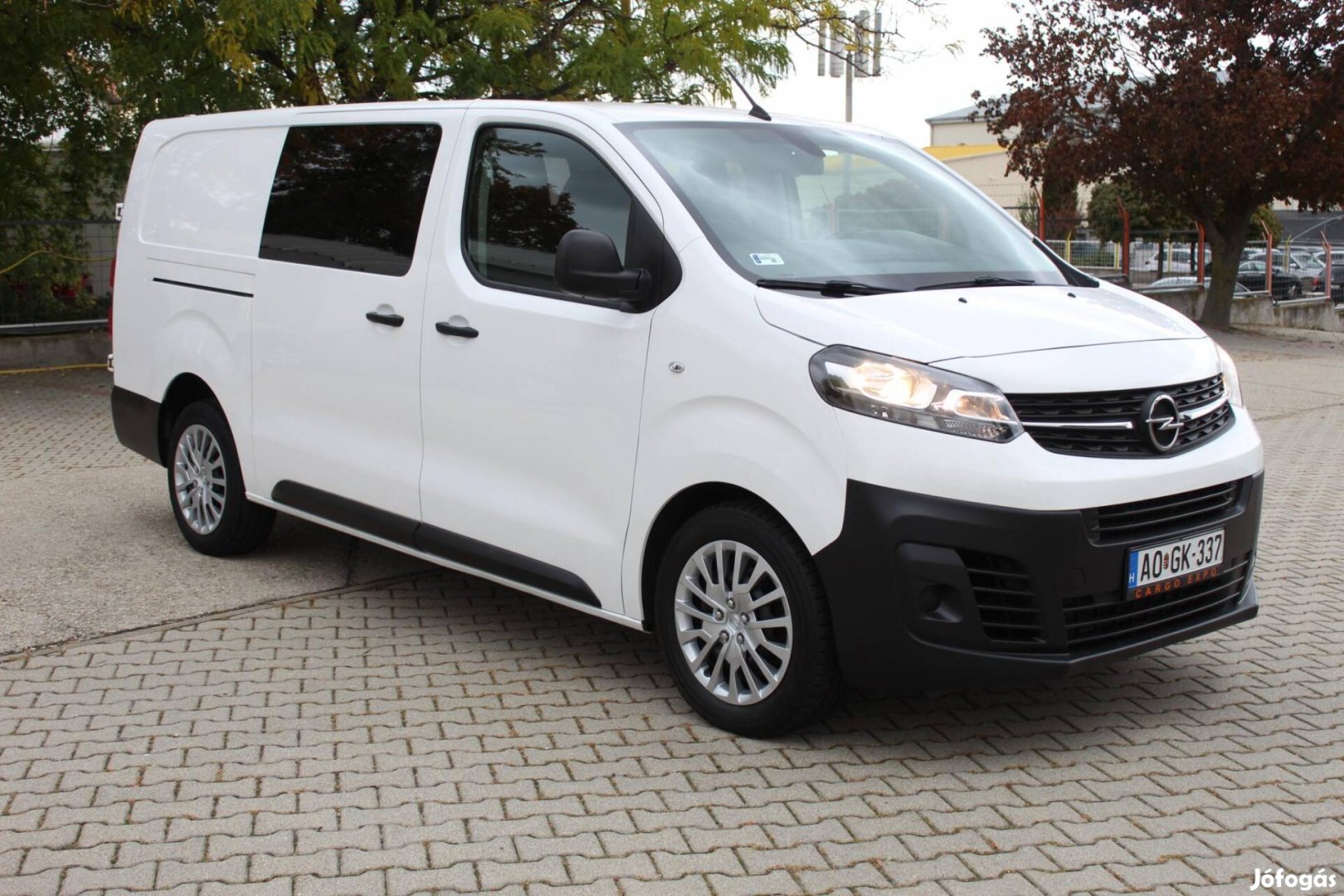 Opel Vivaro 2.0 D Crew Van Enjoy L Megnövelt 12...