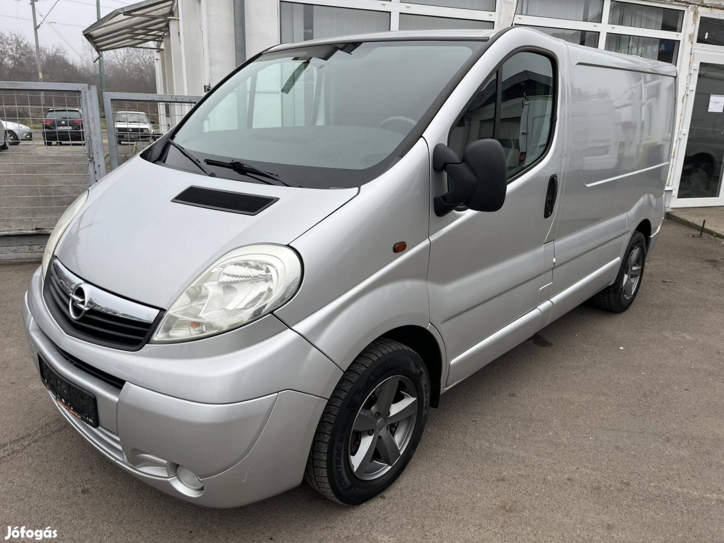 Opel Vivaro 2.5 CDTI L1H1 2.9t végig vez. szerv...