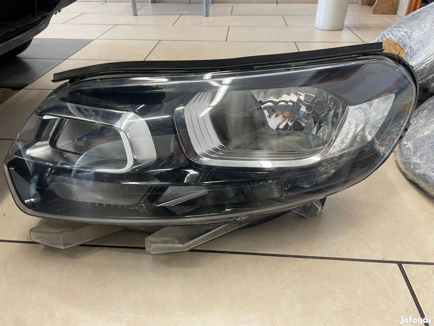 Opel Vivaro C,Zafira Life, Citroen Jumpy 2019- bal fényszóró eladó