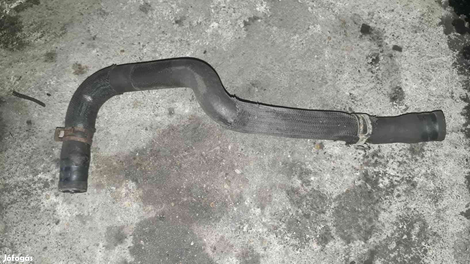 Opel Vivaro Vízcső