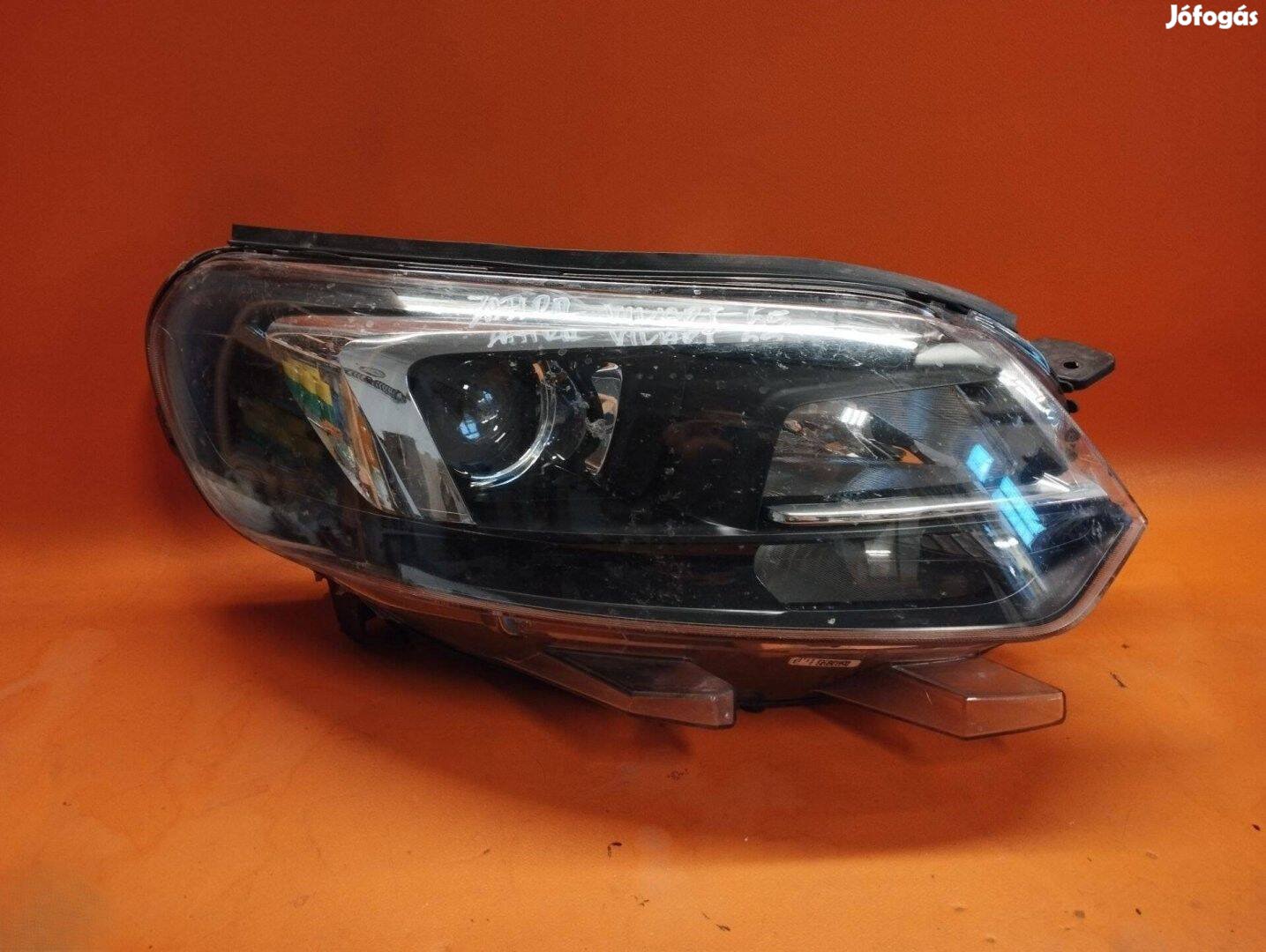 Opel Vivaro Zafira jobb bixenon lámpa fényszóró 20-tól 9832836480 (S2