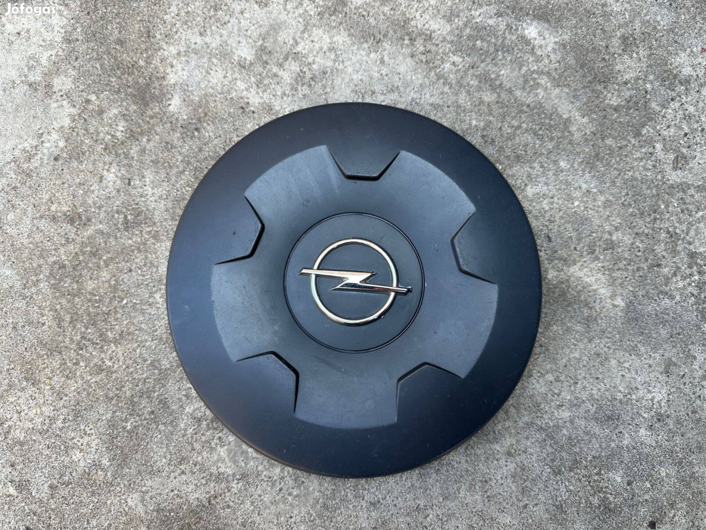 Opel Vivaro felniközép kupak!