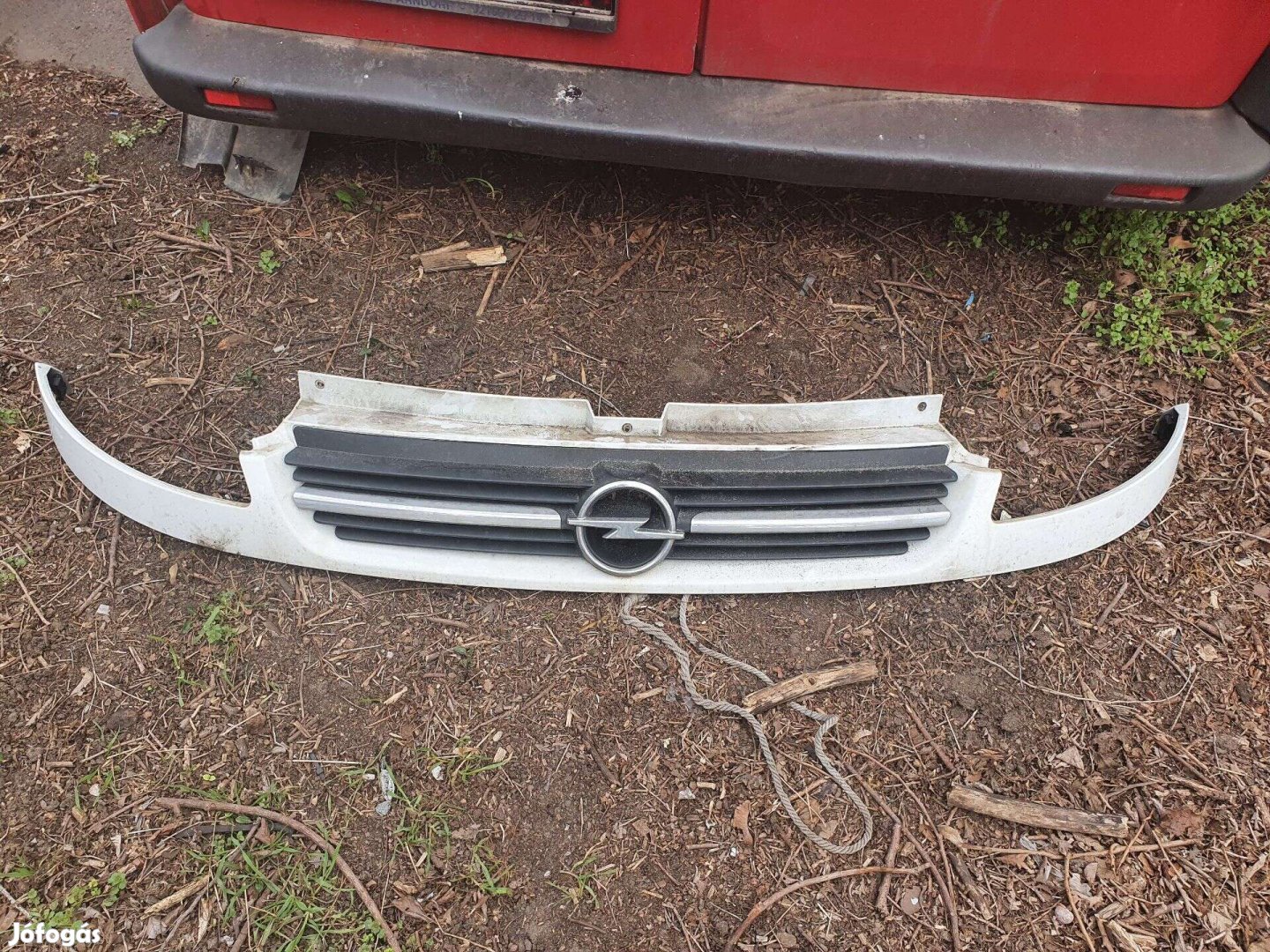 Opel Vivaro hűtőrács