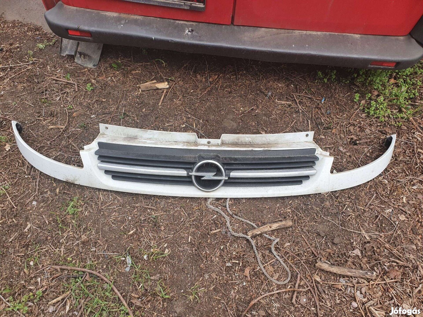 Opel Vivaro hűtőrács